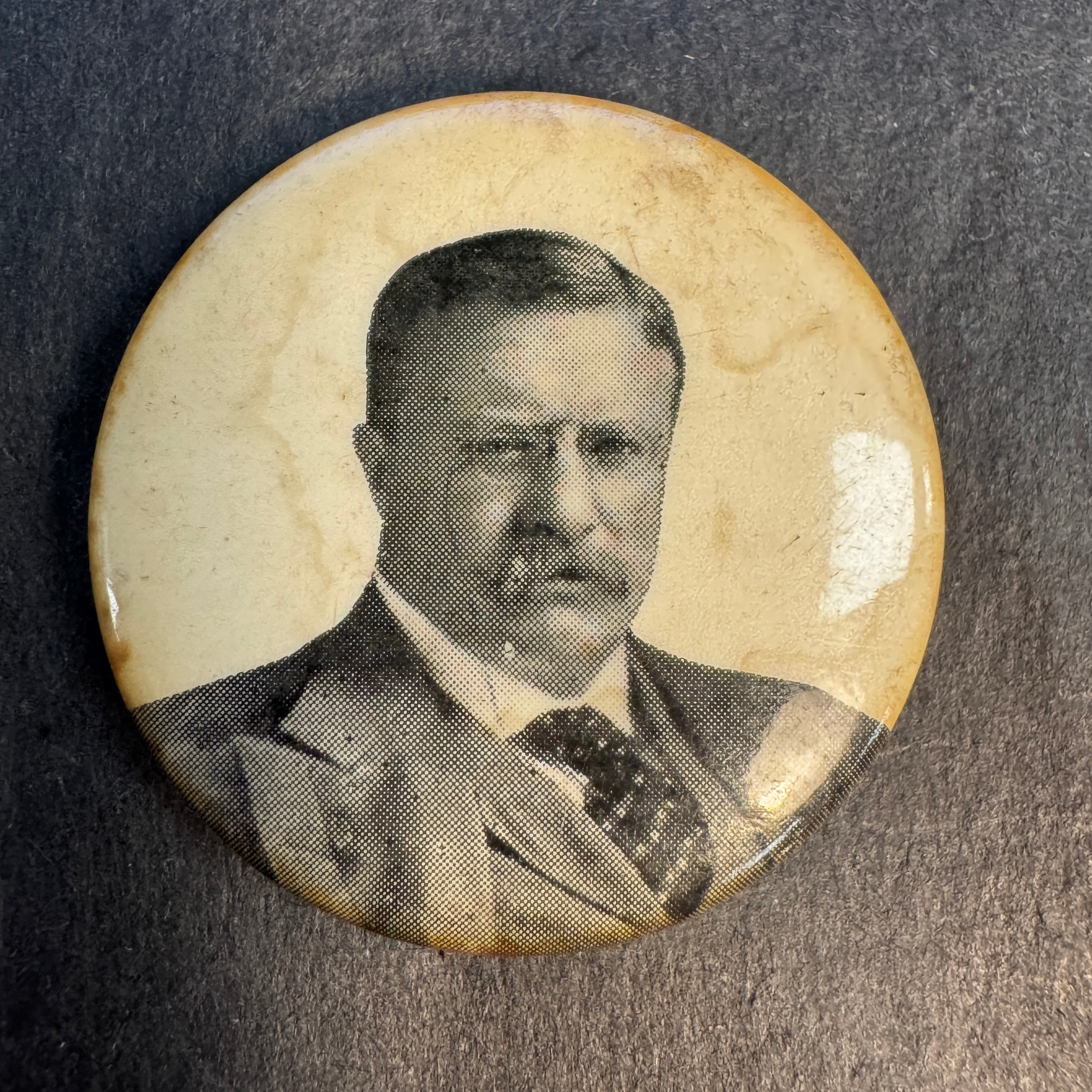 Teddy Roosevelt Presidential Campaign pin-back, GOP, antique Americana