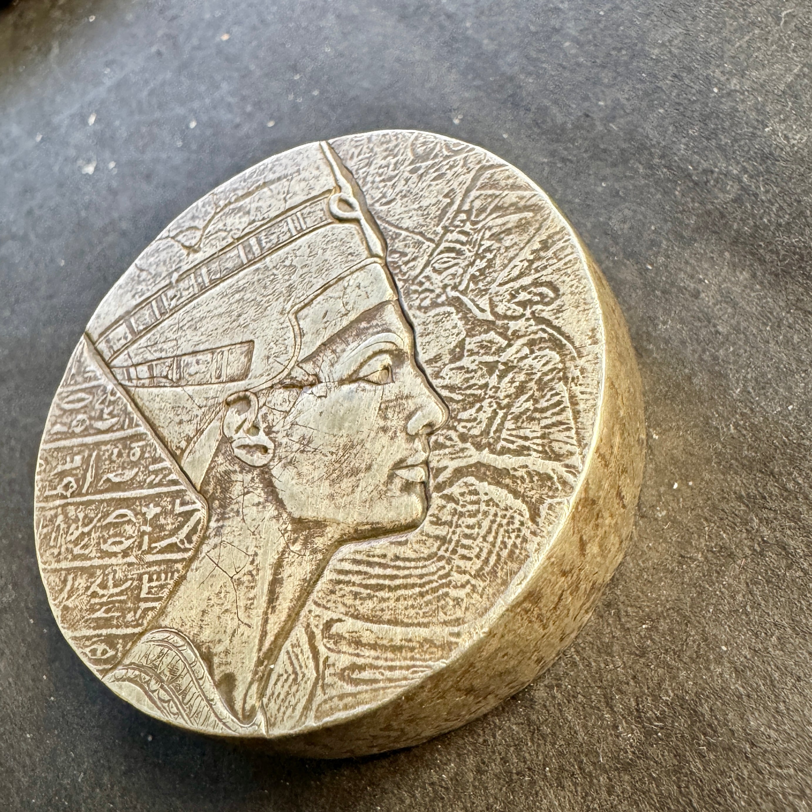 2017 Chad 5000 Francs 5oz 999 Silver, Egyptian Art Series, Nefertiti - Scottsdale Mint