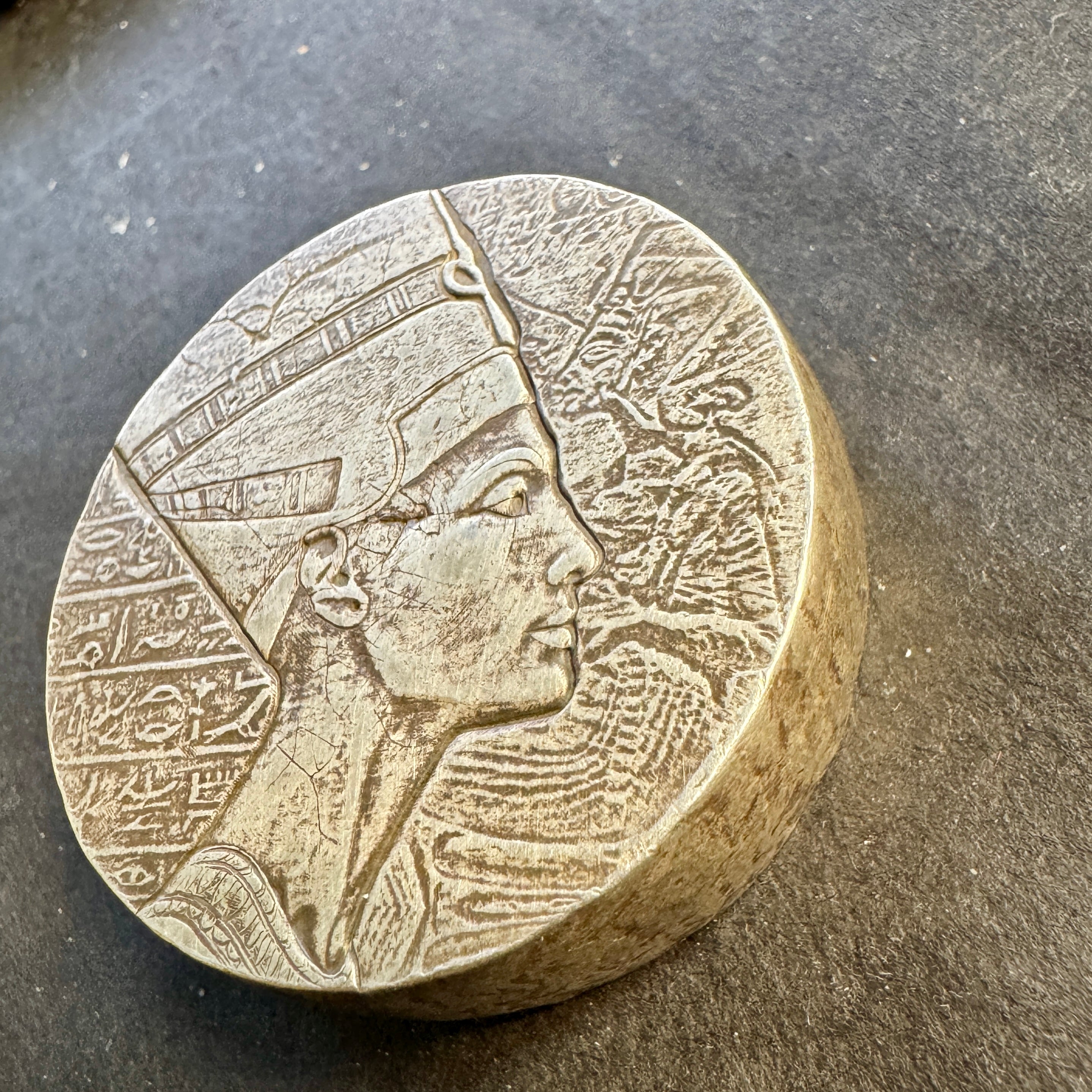 2017 Chad 5000 Francs 5oz 999 Silver, Egyptian Art Series, Nefertiti - Scottsdale Mint