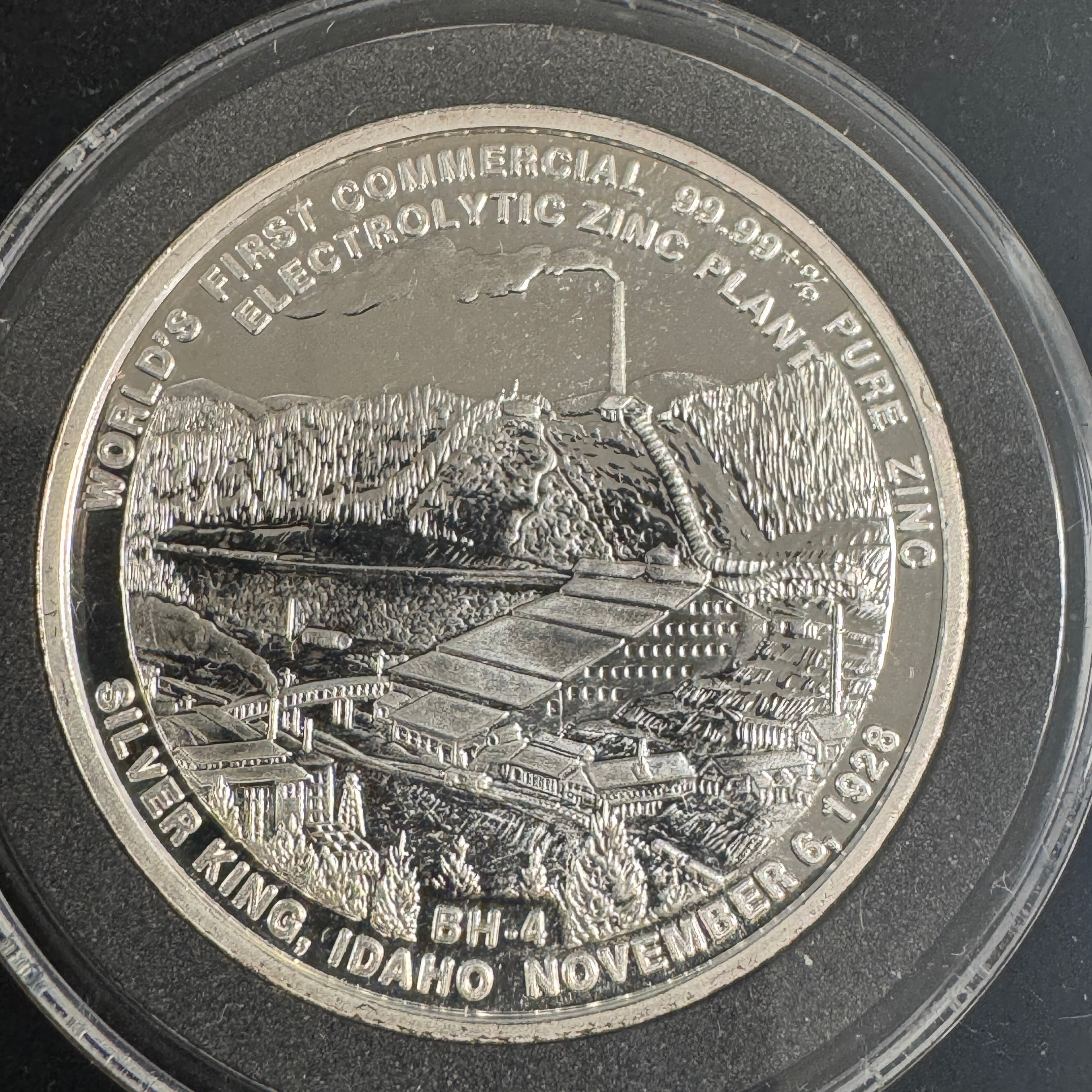 (4) Bunker Hill Silver 1oz Rounds, 1980s vintage mining set