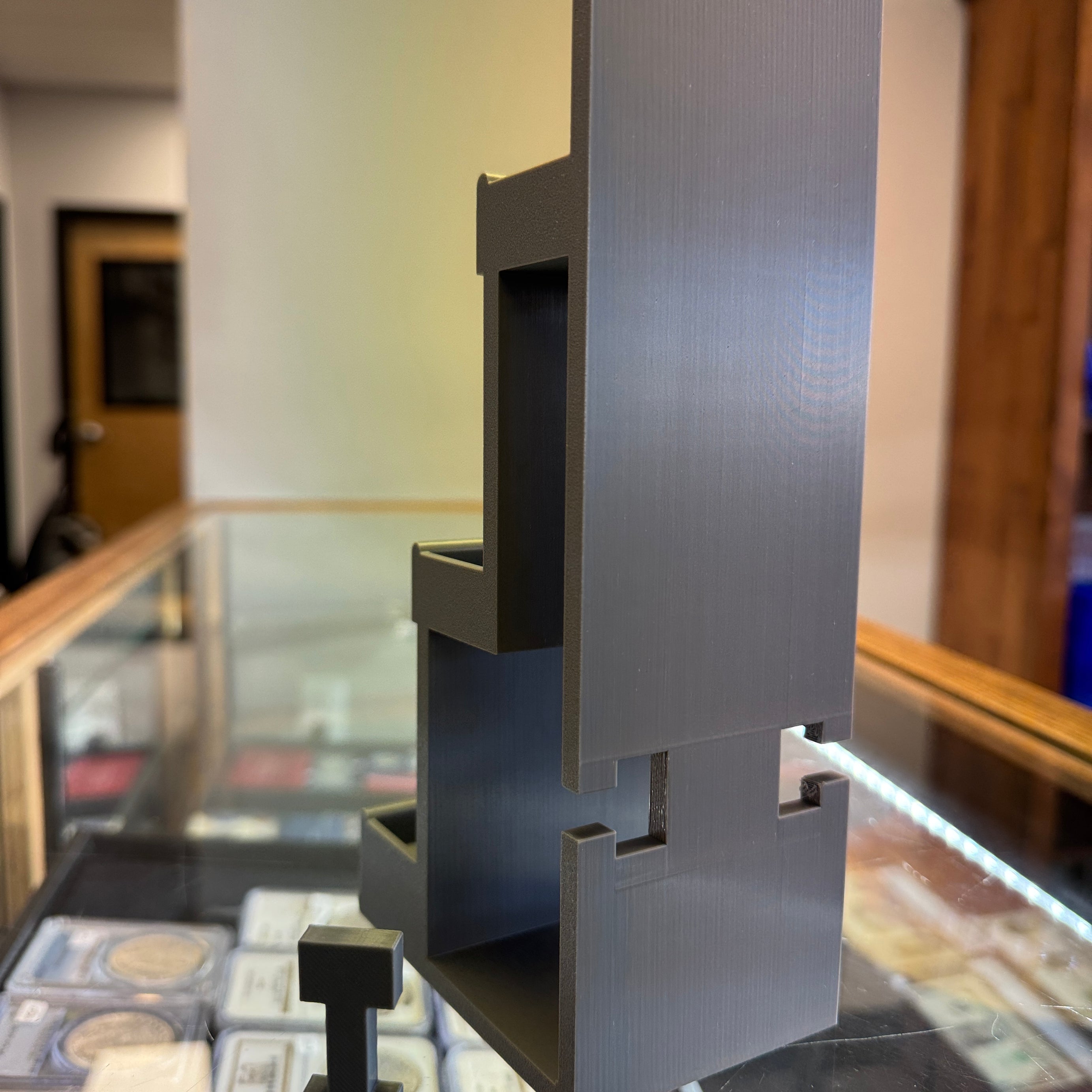 Harry’s Custom 3-Slab Polymer Display Rack